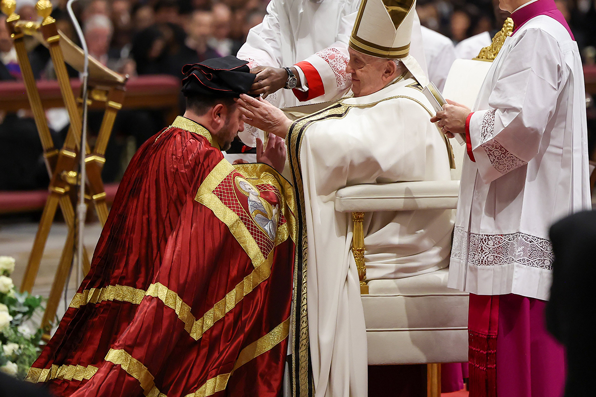 New cardinals from 17 nations are called to build Church unity